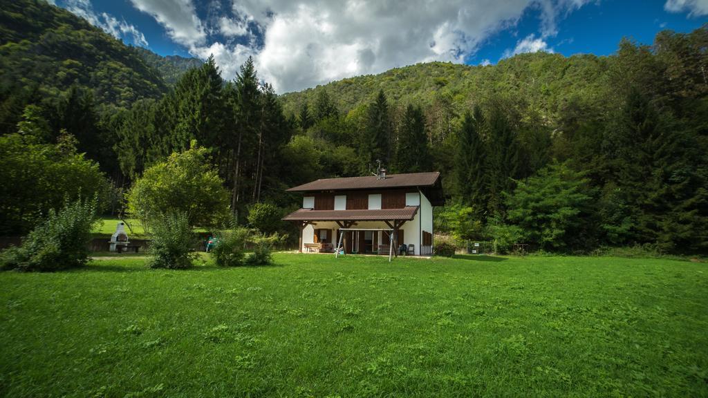 Casa Al Portico Apartment Pieve Di Ledro Luaran gambar